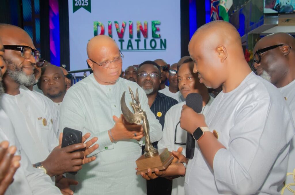 Governor Umo Eno joins Eket old friends to give back to Eket Ancestry